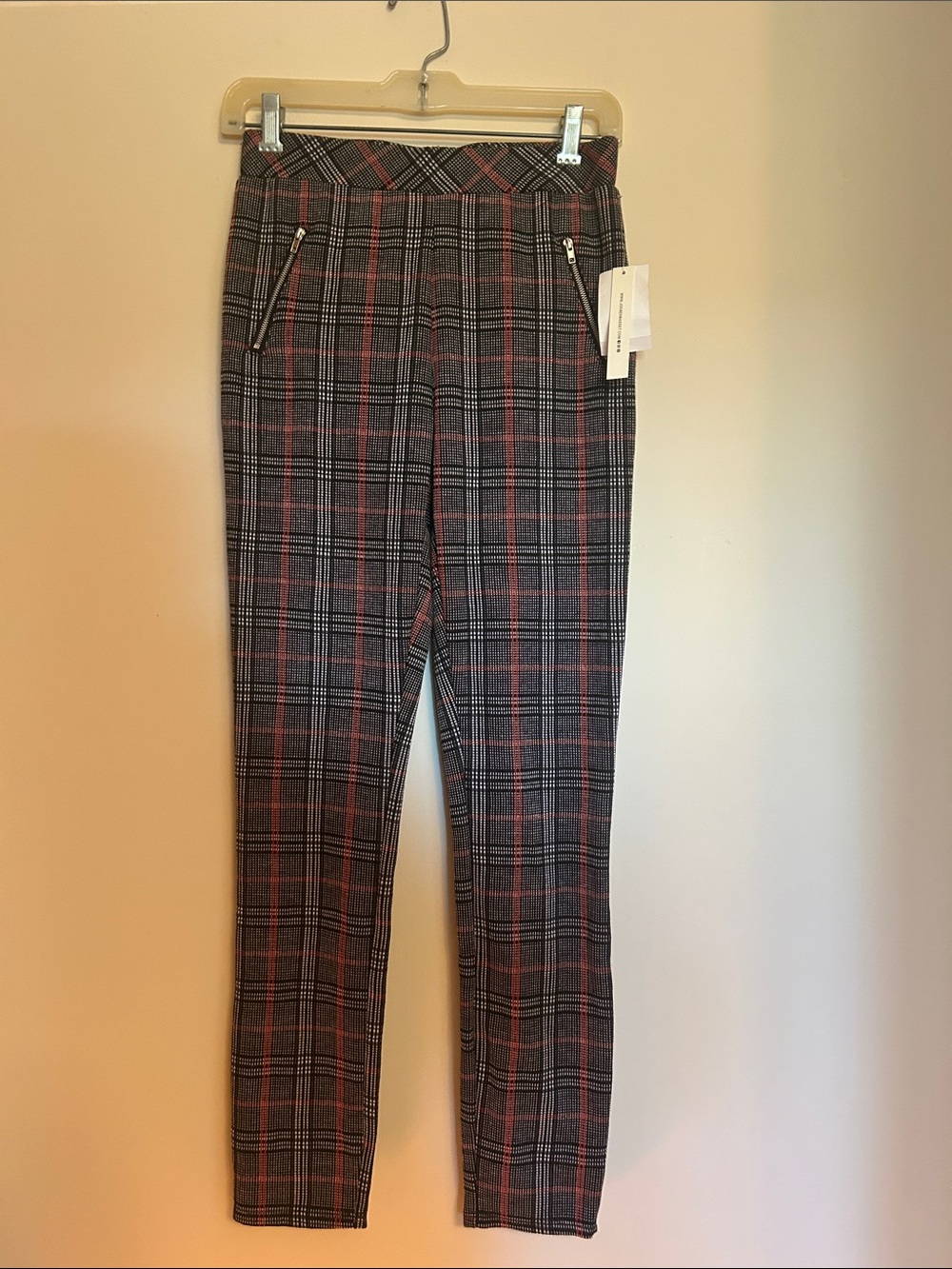 Joe B Black and Red Plaid Skinny Pants with angled zip pockets size M. new/tags